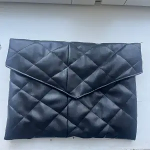 Quilted datorfodral 