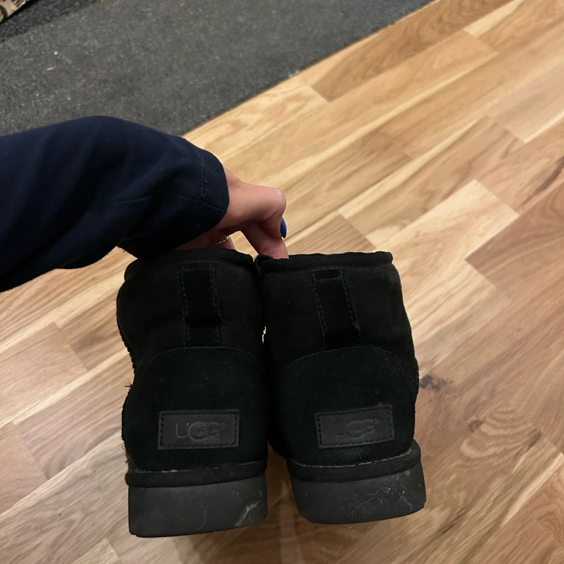 Svarta UGGS - 90