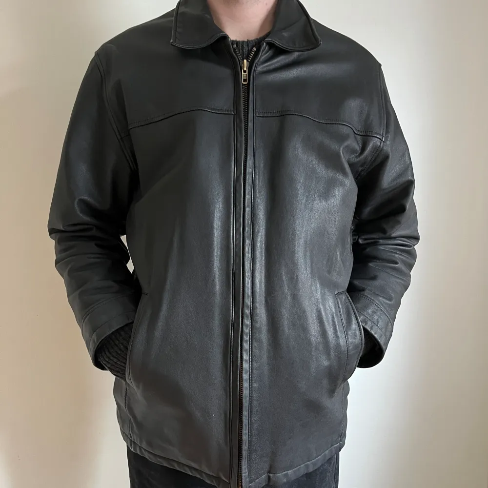 100% goat nappa leather jacket. Super soft leather with lining and 3 inside pockets. Great condition . Jackor.