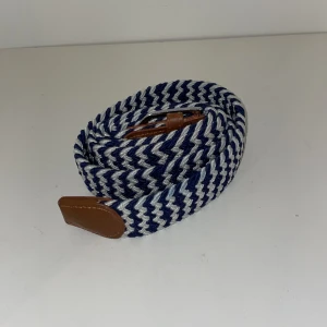 Flätat bälte - Intresse koll på mitt oneware bälte som jag inte använder längre. Använt bältet 2 ggr men tkr inte riktigt de va min stil.