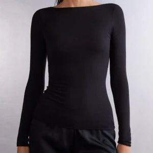 Svart intimissmi tröja - Fin intimissimi tröja i bra skick❤️ Skriv privat för egna bilder 