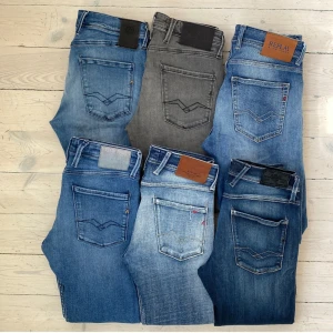 Replay jeans  - ALLA SÅLDA!! Men kolla min profil, får in liknande jeans hela tiden!