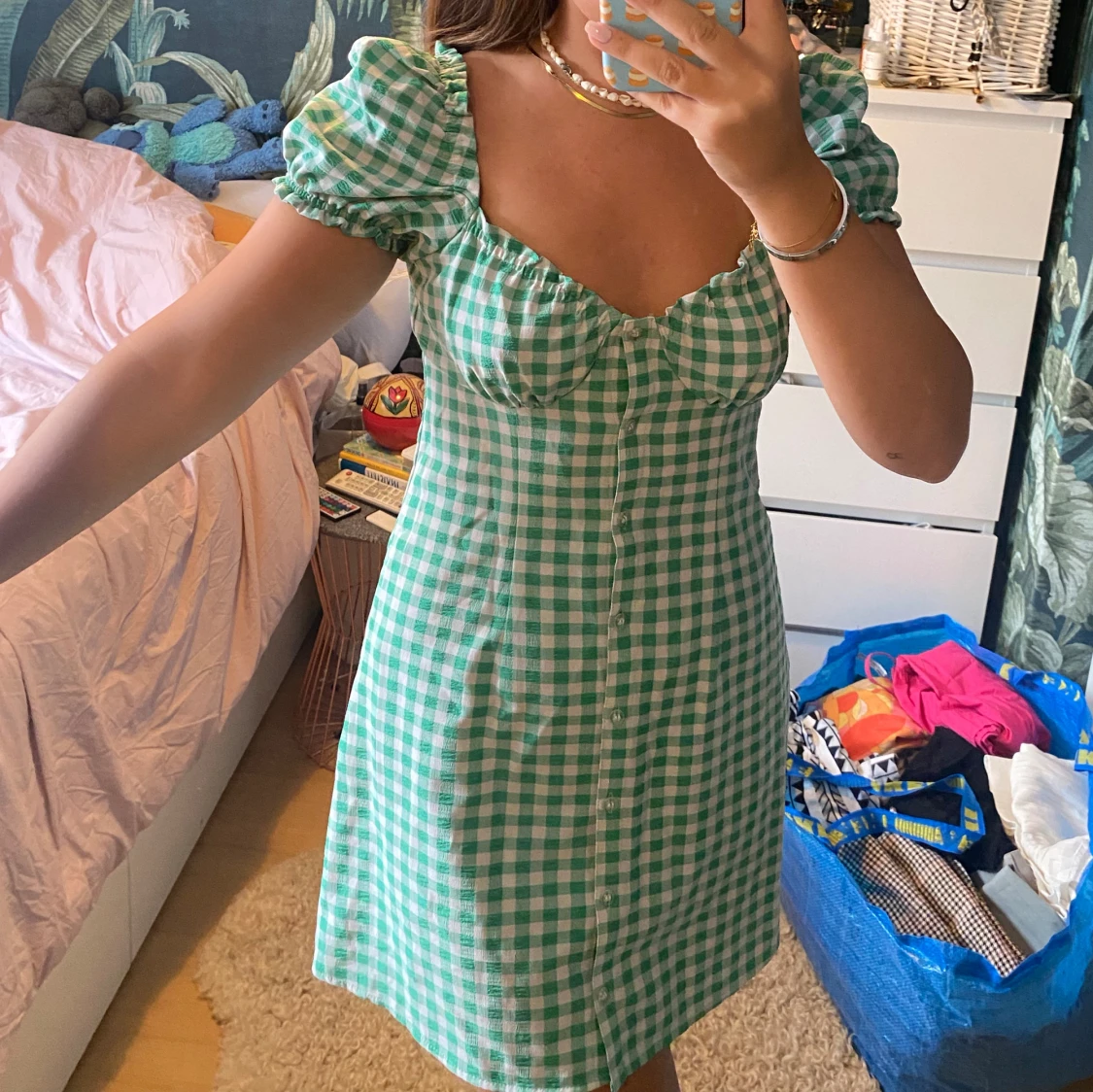 Grön rutig klänning