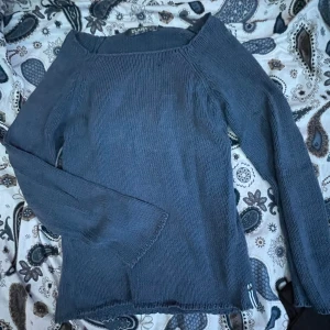 stickad tröja - jättefin, stl S, 130kr