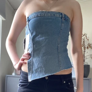 Zara jeanstopp - Super snygg trendig jeanstopp  från zarahoodie ny med prislappar (Nypris 329kr)