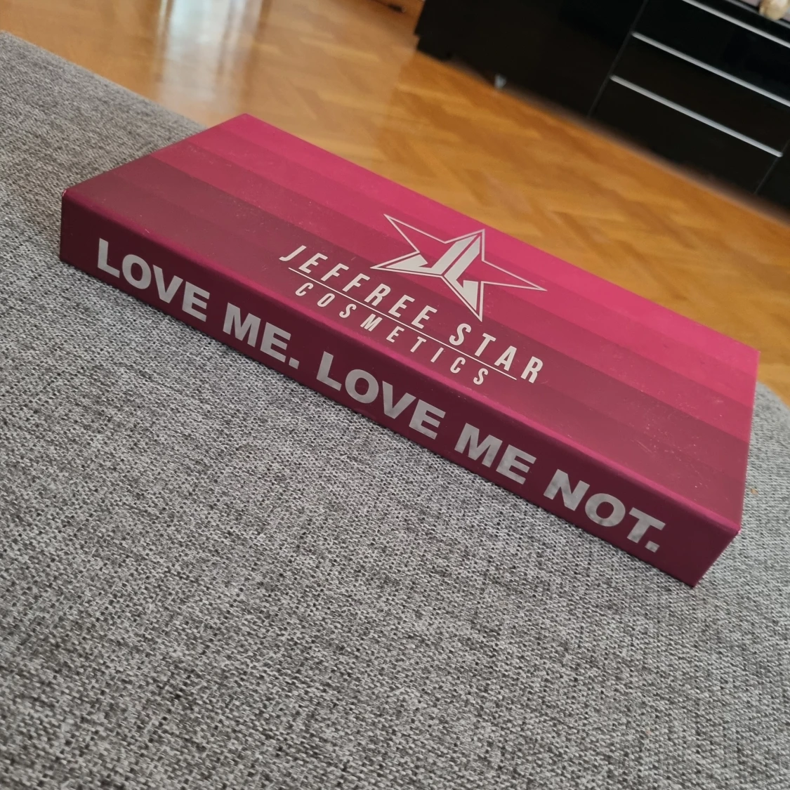 JEFFREE STAR COSMETICS - 90