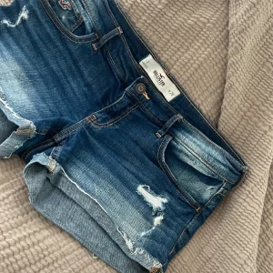Hollister shorts - Säljer dessa jättefina hollister shortsen, i bra skick