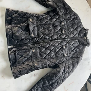 Barbour jacka  - Oanvänd storlek 36