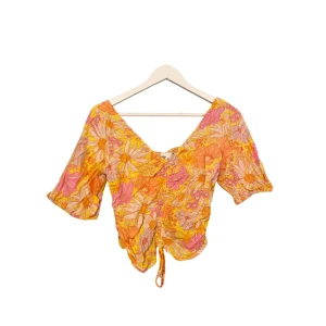 Super fin blommig topp - Perfekta sommar och vår toppen💐