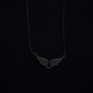  halsband  - Säljer min fina halsband fick den för ca 2 månader sen🥰