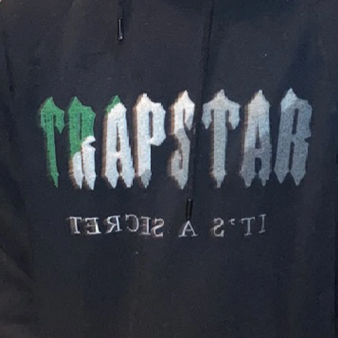 Söker trapstar hoodie