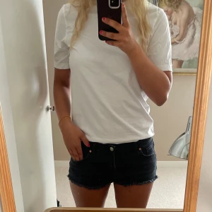 Denimshorts - Snygga jeansshorts med lågmidja!🥰