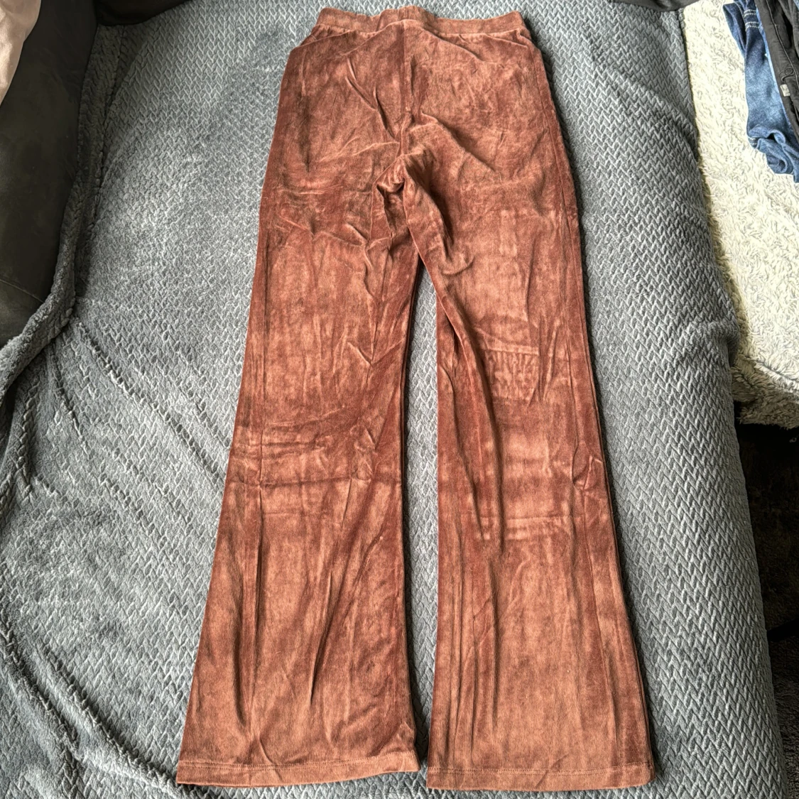 Bootcut mjukisbyxor  - 90