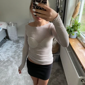 Intimissimi - Hej! Säljer min intimissimi tröja pga att den ej kommer till användning!💕 Defekter visas på bilderna 