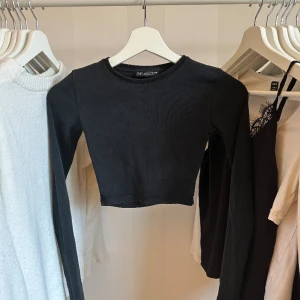 Zara topp - Jätte fin basic långärmad från zara 