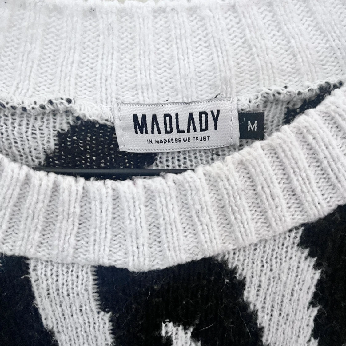 stickad tröja  - 91