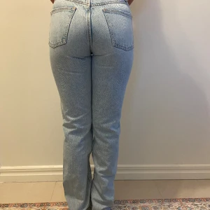 Ljusblåa Jeans - Fina nya jeans i stl 36🎀