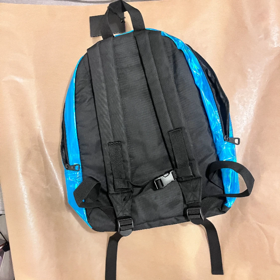Ny med tagg! Björn Borg blå holografisk ryggsäck - 90