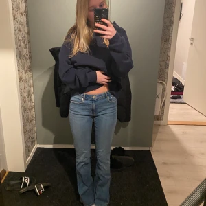 Gina tricot  - Jättefina byxor från gina young som inte kommer till användning längre. Använt ett fåtal gånger. Storlek 158 och passar bra på mig som är 160