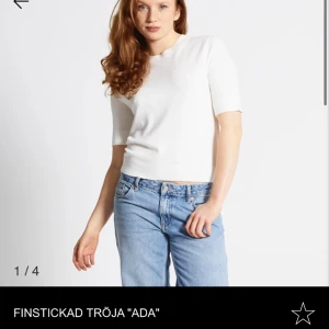 Tröja - Säljer min tröja från lager 157 då den inte kommer till andvändning längre💗 Den är i storlek S💗 pris kan diskuteras!