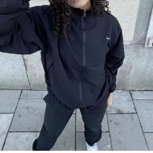 ADSGN tracksuit jacket - Slutsåld! Nypris 700kr