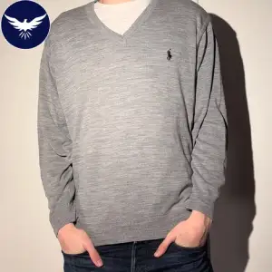 En riktigt snygg Ralph Lauren stickad tröja | skick 9/10 inga defekter | modellen är 184 och väger 70kg