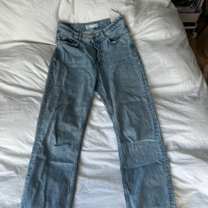 Jeans  - Raka jeans från zara  Långa 