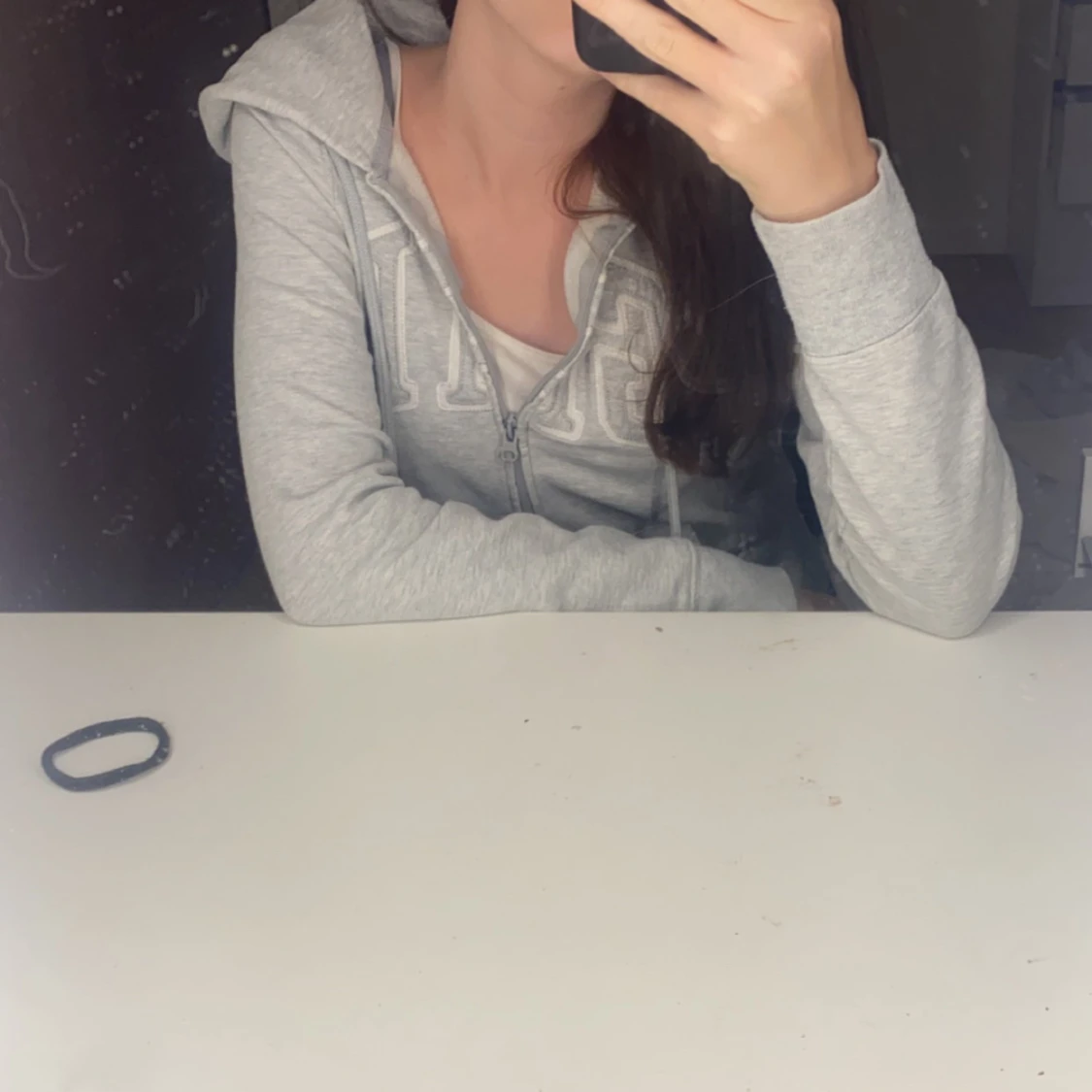 Grå hoodie från GAP - 90