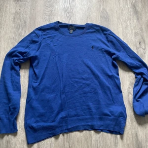 Ralph lauren tröja - Bra skick inga fläckar eller hål.