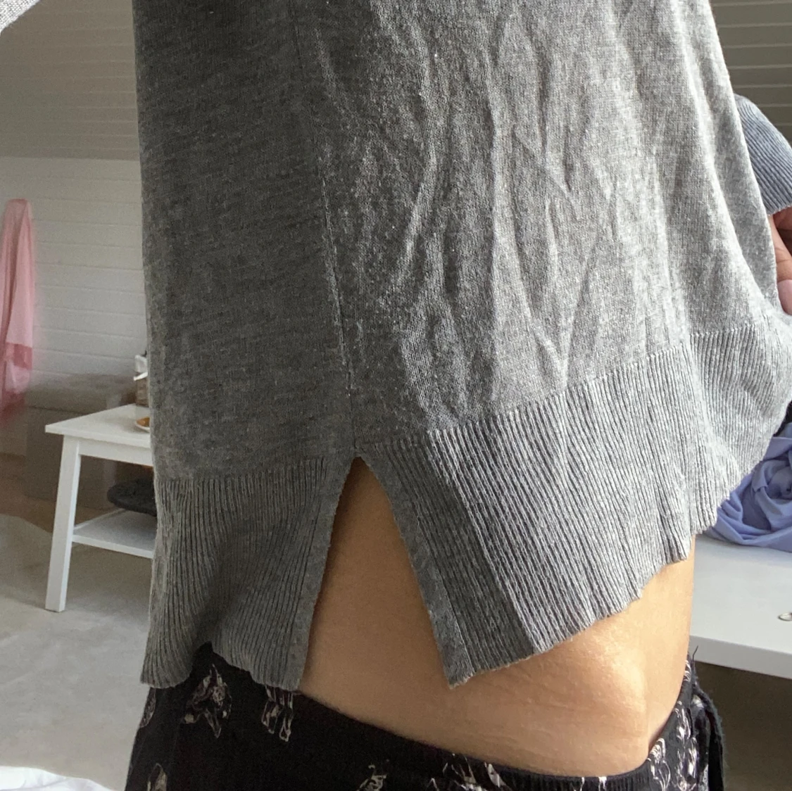 Grå stickad tröja - 91