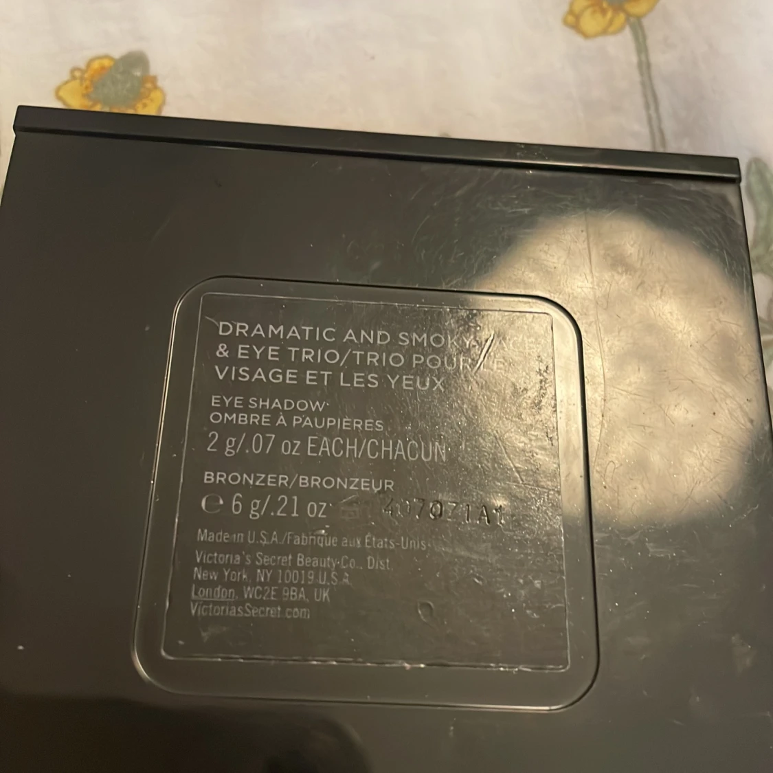 Dramatic and Smoky Face + Eye Trio från Victoria's Secret - 92