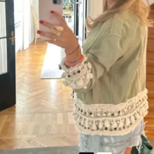 Tygjacka - Säljer denna jättefina tyfjacka då den inte kommit till användning💕