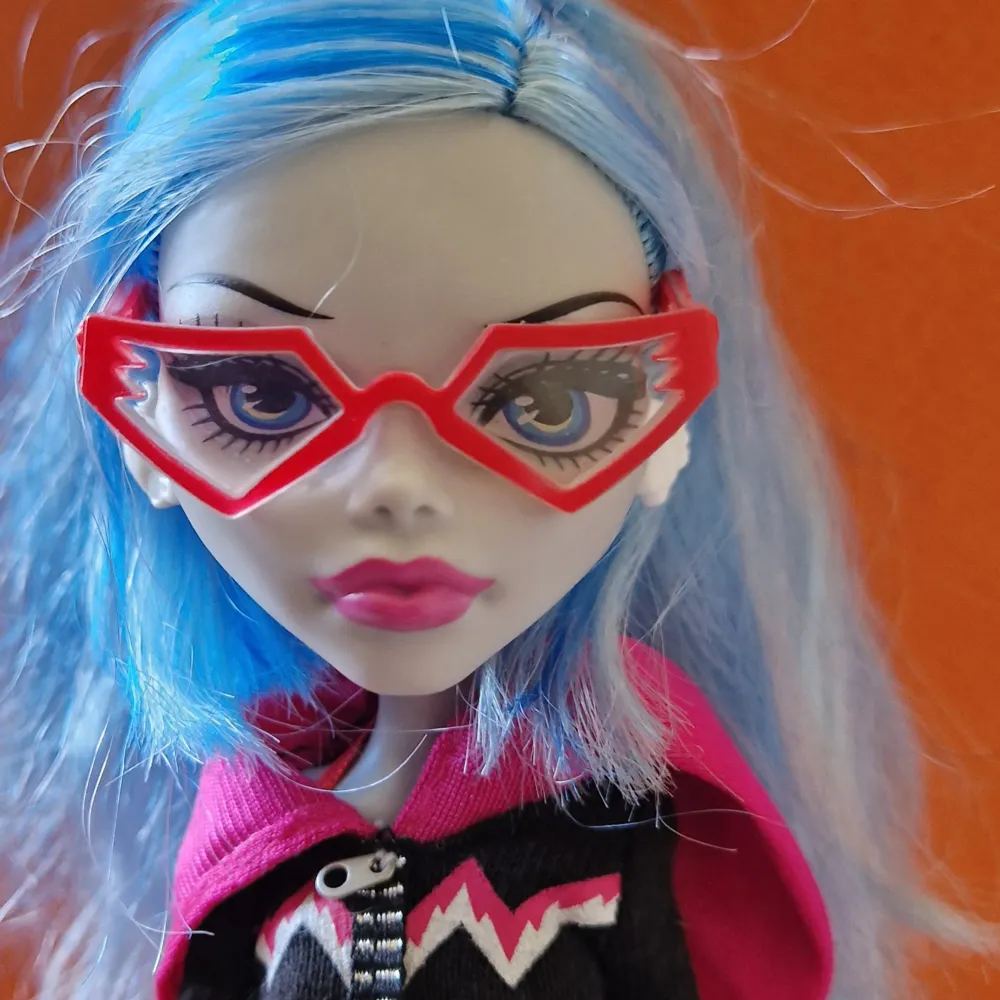 Fearsquad,Ghoulia Yelps . Övrigt.