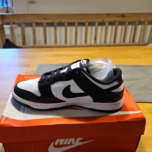 Nike panda - Nya I låda storlek 43
