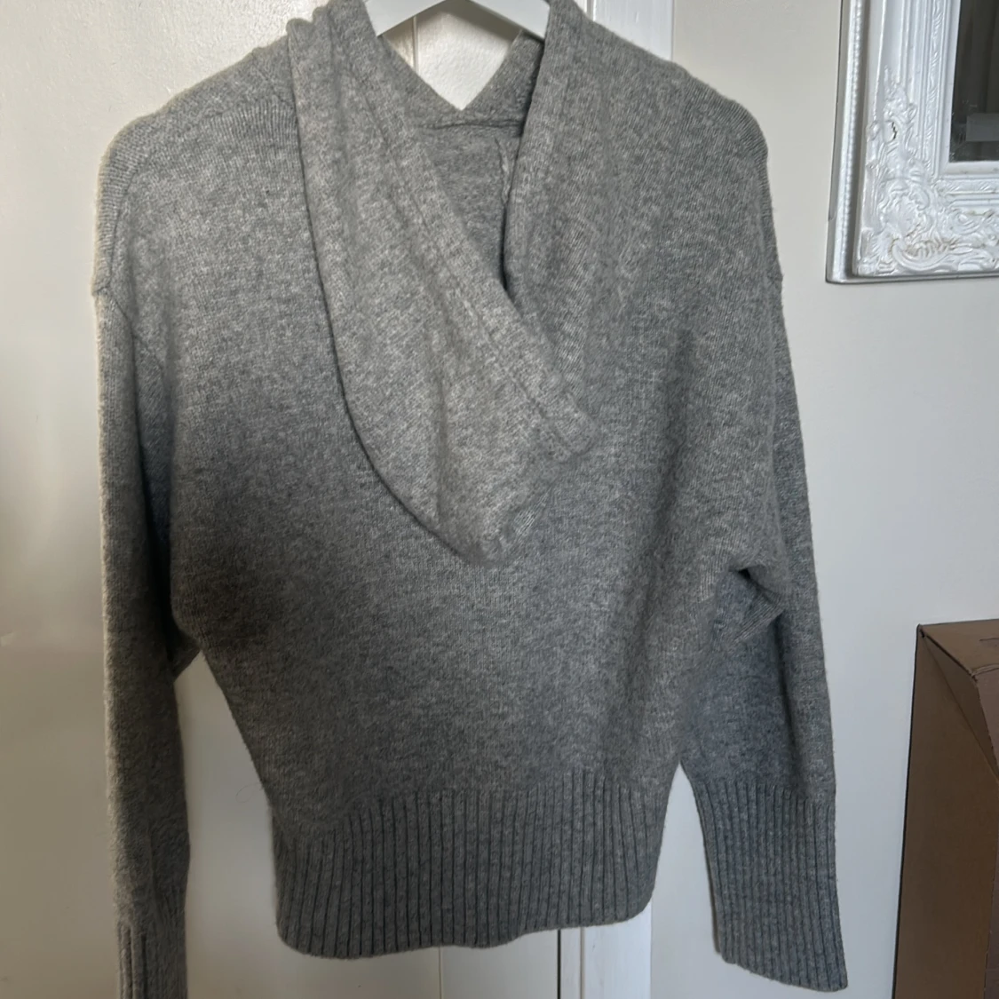 Stickad Zara hoodie - 90