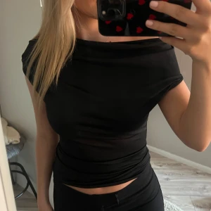 Topp - Helt oanvänd topp från nakd❤️❤️ lappen är kvar på!