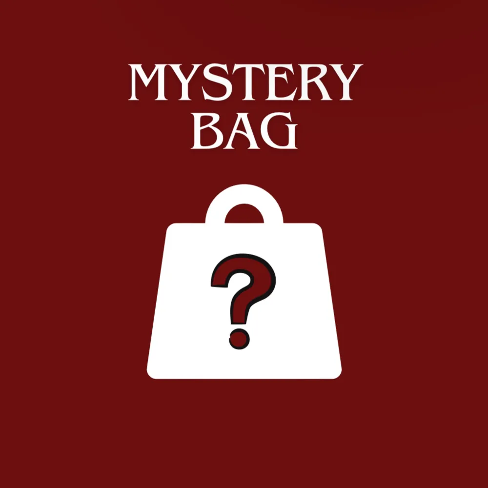Mystery bag♥️ innehåller saker som säljs just nu eller kommer säljas längre fram😉 (custom smycken kan förekomma) Religösa symboler kan förekomma 1-2 saker/påse. Accessoarer.