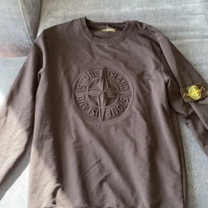 Stone island tröja - Använda typ 2 gånger