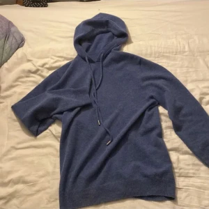 Kashmir hoodie - Bra skick och sitter bra 