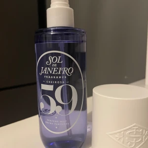 sol de janerio 59 - nästan helt ny, har bara testat doften och märkte att den inte är för mig och kommer inte till användning. Priset är väldigt fast. Original pris 399.