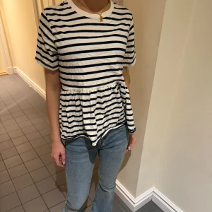 Randig tröja - Randiga tröjan från zara i bra skick