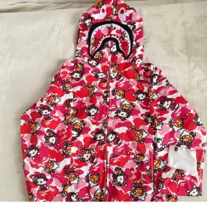 Zip Hoodie Hello Kitty *SKRIV INNAN DU KÖPER TACK*