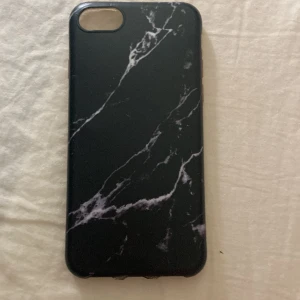 Mobilskal  - Ett mobilskal för iPhone 8/se 