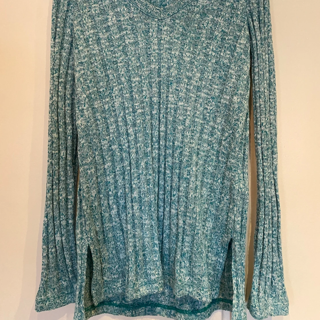 V ringad tröja  - 90