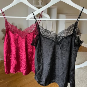 Nattlinnen - Säljer dessa söta nattlinnen i satin, båda för 50kr 🤩