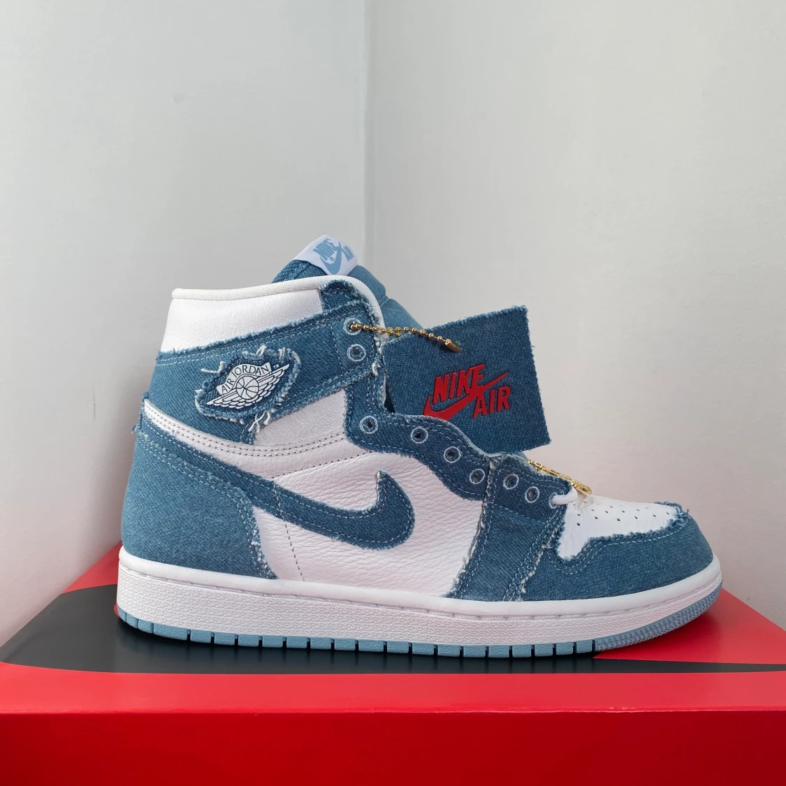 Jordan 1 High OG Denim - 90