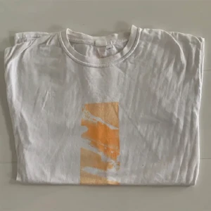 T-shirt PoeticCollective  - T-short från PoeticCollective Size M