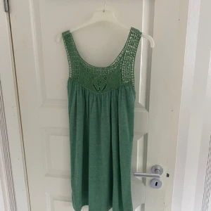 Klänning  - Basic klänning 