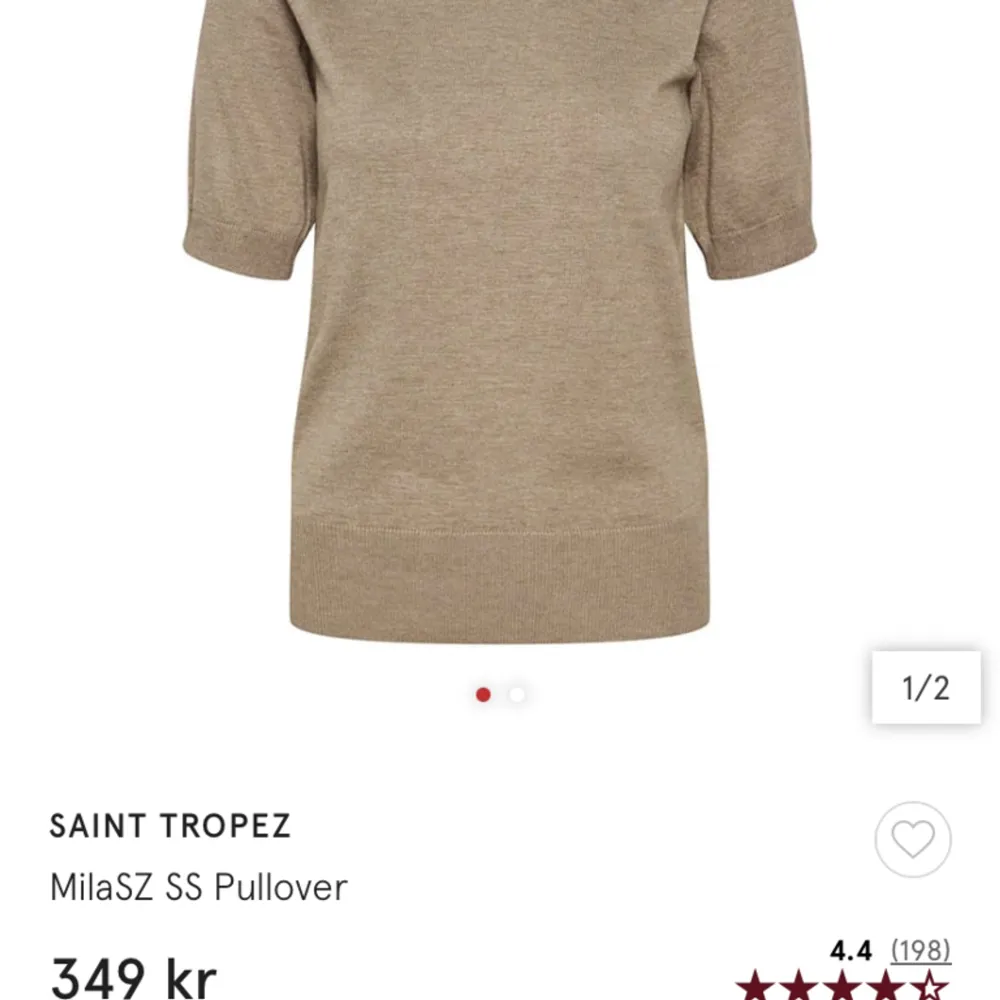 stickad tshirt från åhlens i storlek xs😁💗endast använd ett par gånger och säljer då den inte kommer till användning😁. T-shirts.