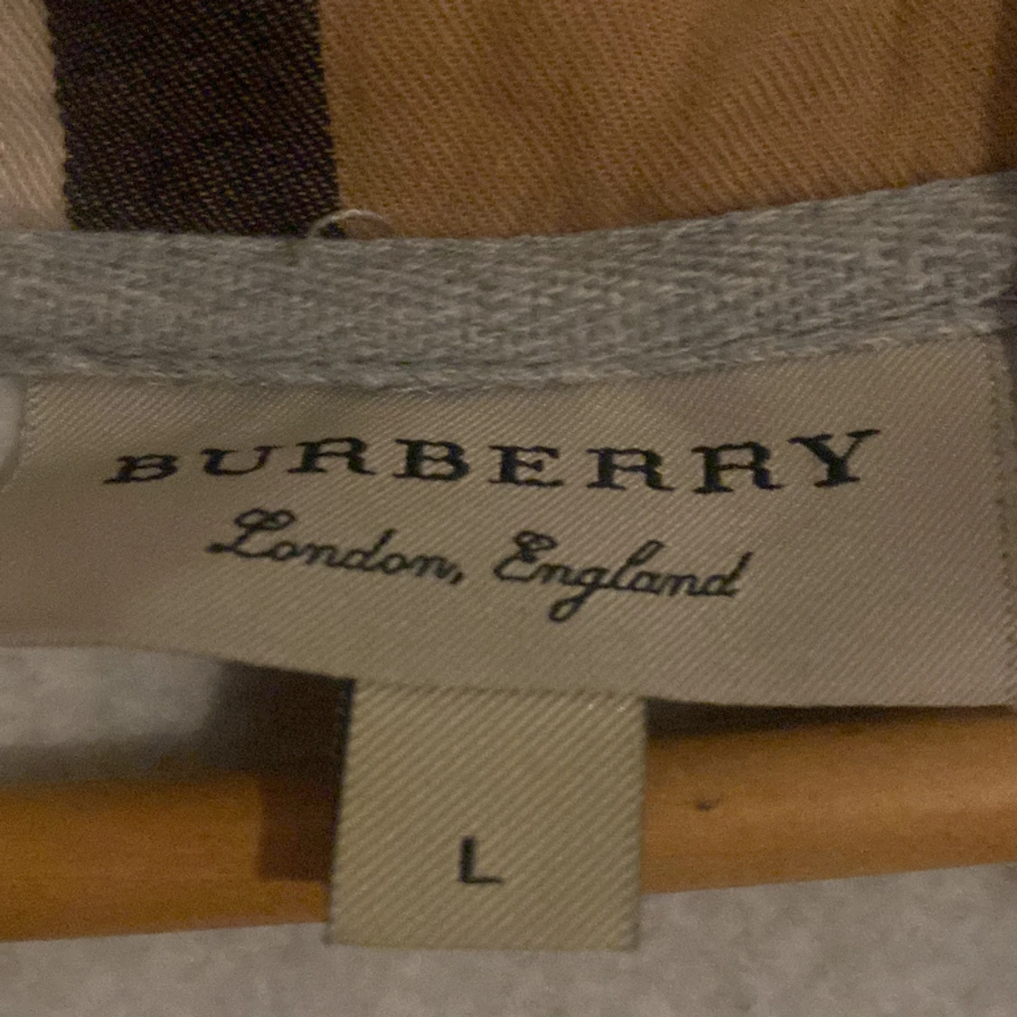 Burberry zip - 90